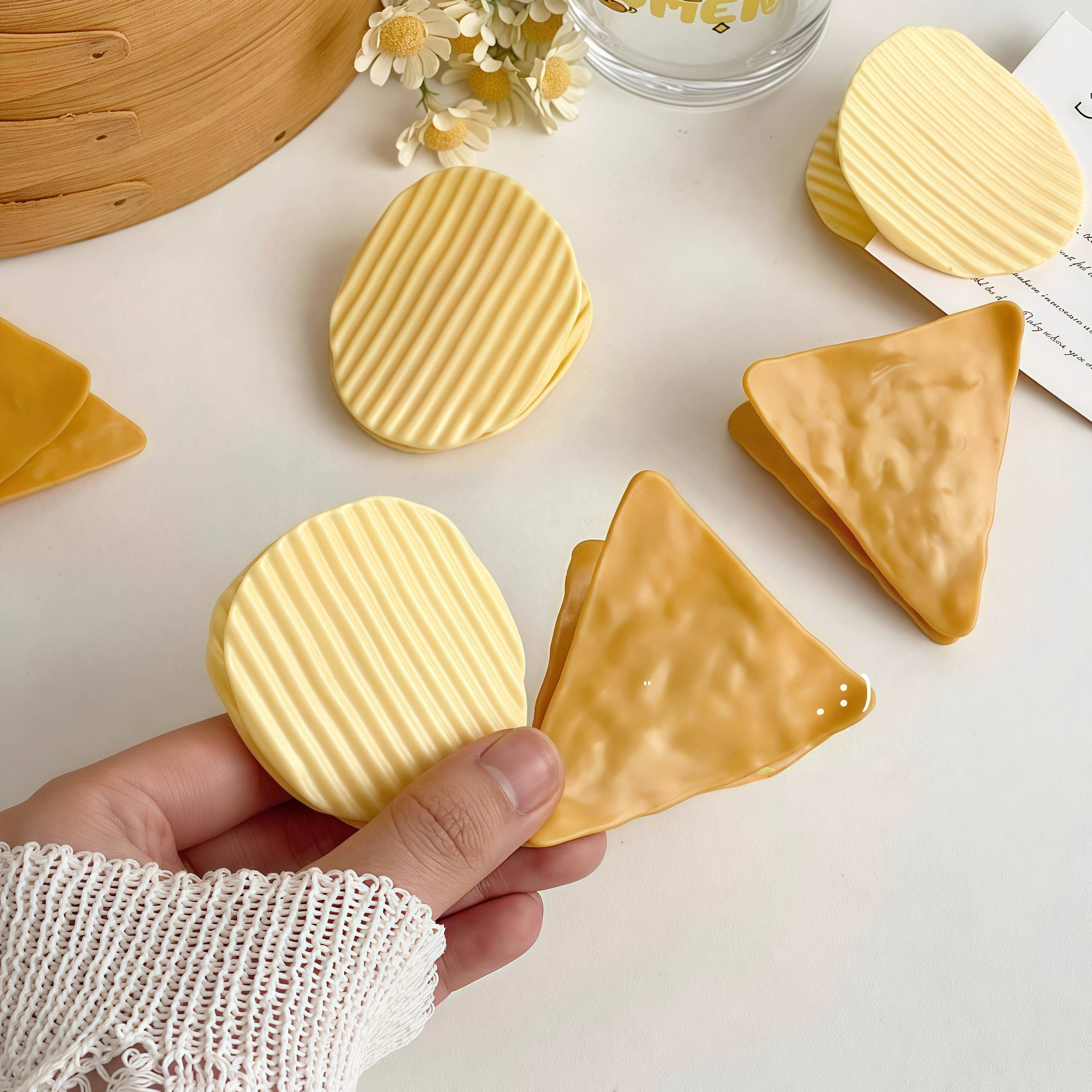 Otterware - Wholesale Kitchen Tool/Gadget - Novelty Chip Bag Sealing Clips (Single Unit, 2 Styles)5