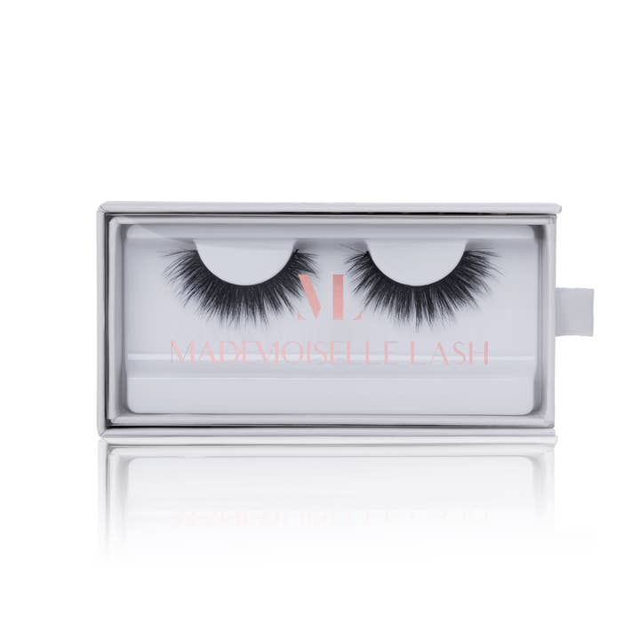 Mademoiselle Lash – wholesale Lösögonfransar – Adrienne Vegan Mink Fransar1