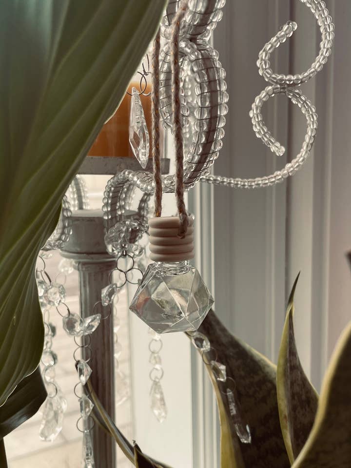 Difusor colgante Champagne Toast para coche para venta al por mayor de Sage & Stone Apothecary