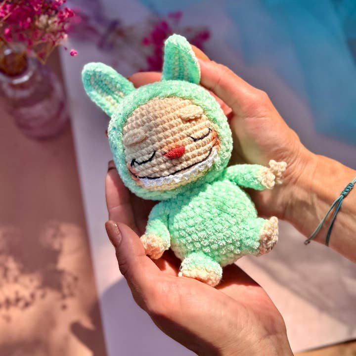 TOMOPOD LLC - Wholesale Christmas decoration - Cute Bunny Crochet, Handmade Smiling Monster Bunny Decor4