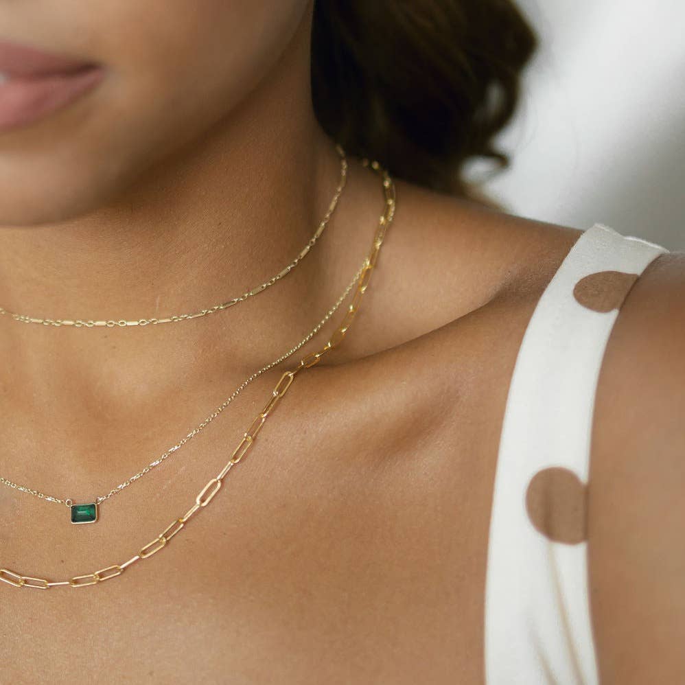 Ofina Jewelry - Wholesale Pendant/Charm Necklace - 14k Solid Gold Rectangular Emerald Necklace3