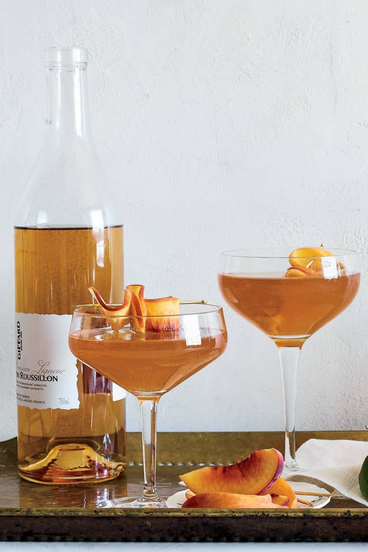 A Scent Story Candle Co - Wholesale Jar/Filled Candle - Read Me A Love Story -  Bookish Candle | Book Themed Candle3