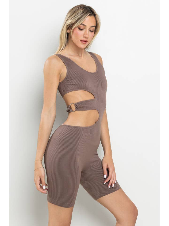 ANWND – Engroshandel Romper - Dame – AT7589-SØMLØS ROMPER MED SLIDSER I TALJEN7