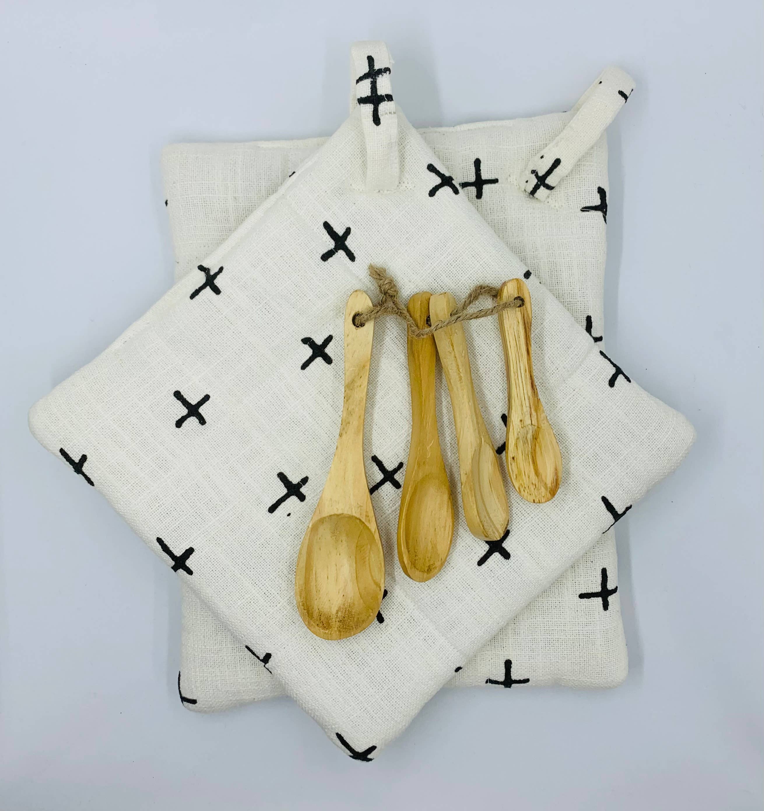 Rich Home Linens - Wholesale Oven Mitt/Pot Holder - Set Of 2 Pot holders & Acacia wooden measuring spoon set2
