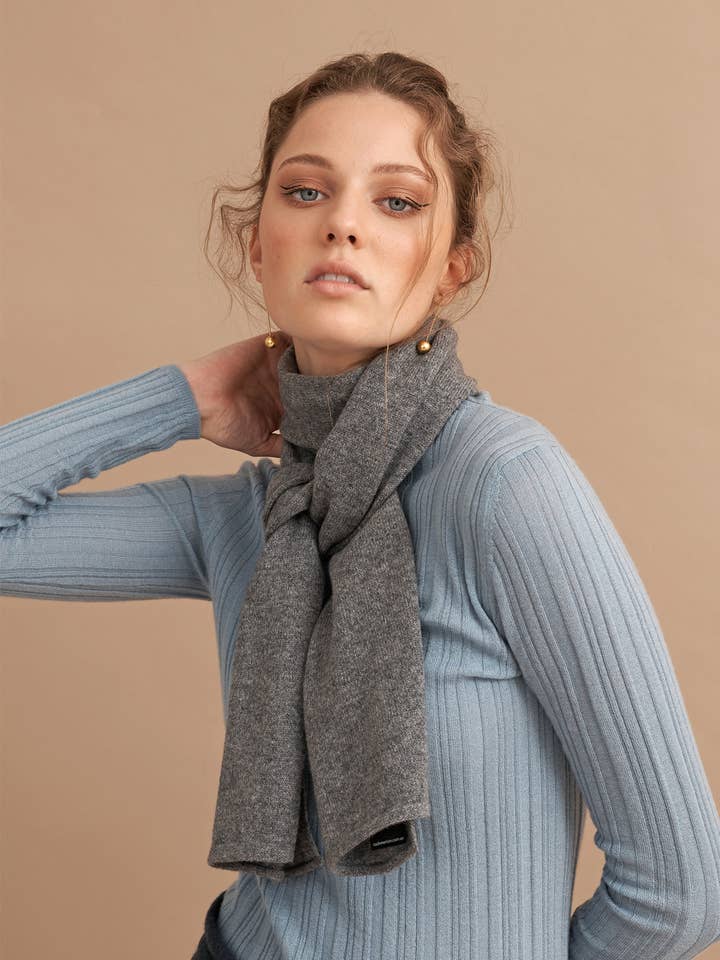 Sjaal van kasjmier voor elke dag - Mid Grey voor wholesale door CASHMERISM