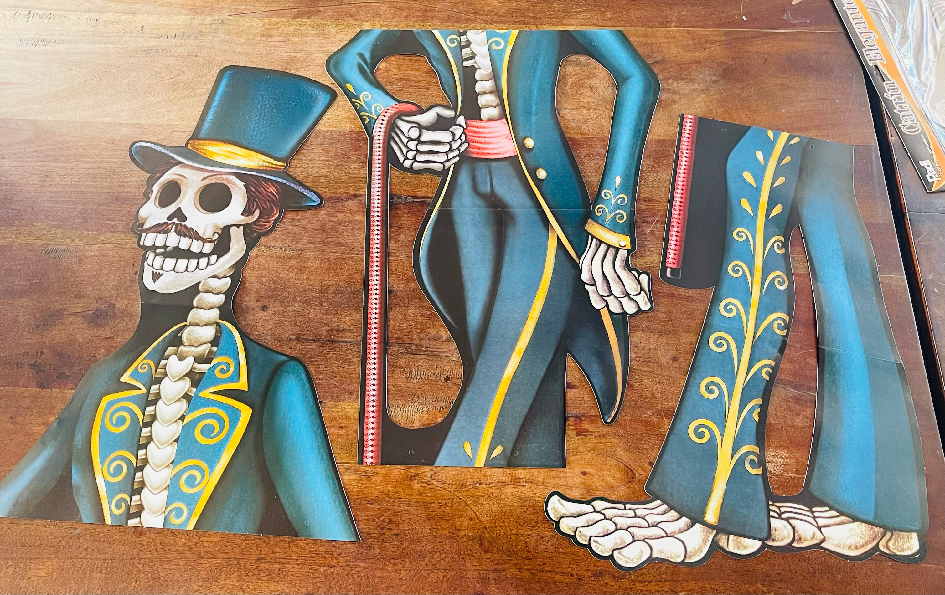 Fiesta Color - Wholesale Decorative Figurine - Giant CATRIN DAY of the DEAD Decoration1