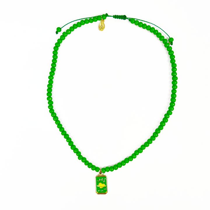 Apple Symbol Necklace With Lucky Charms Pendant for wholesale by Escapulario