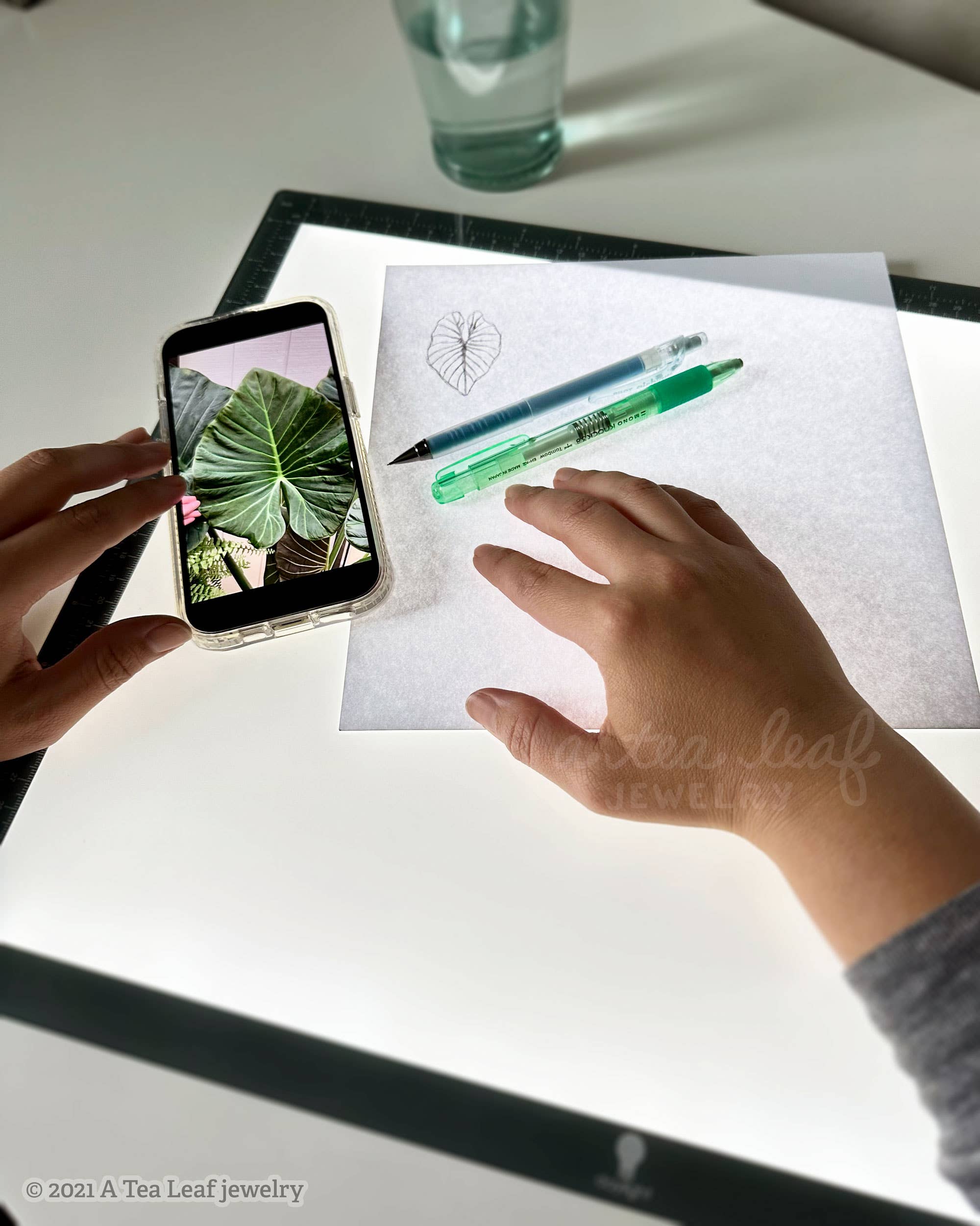 A Tea Leaf Jewelry - Wholesale Hangende/ronde oorbellen - Alocasia Leaf Oorbellen3