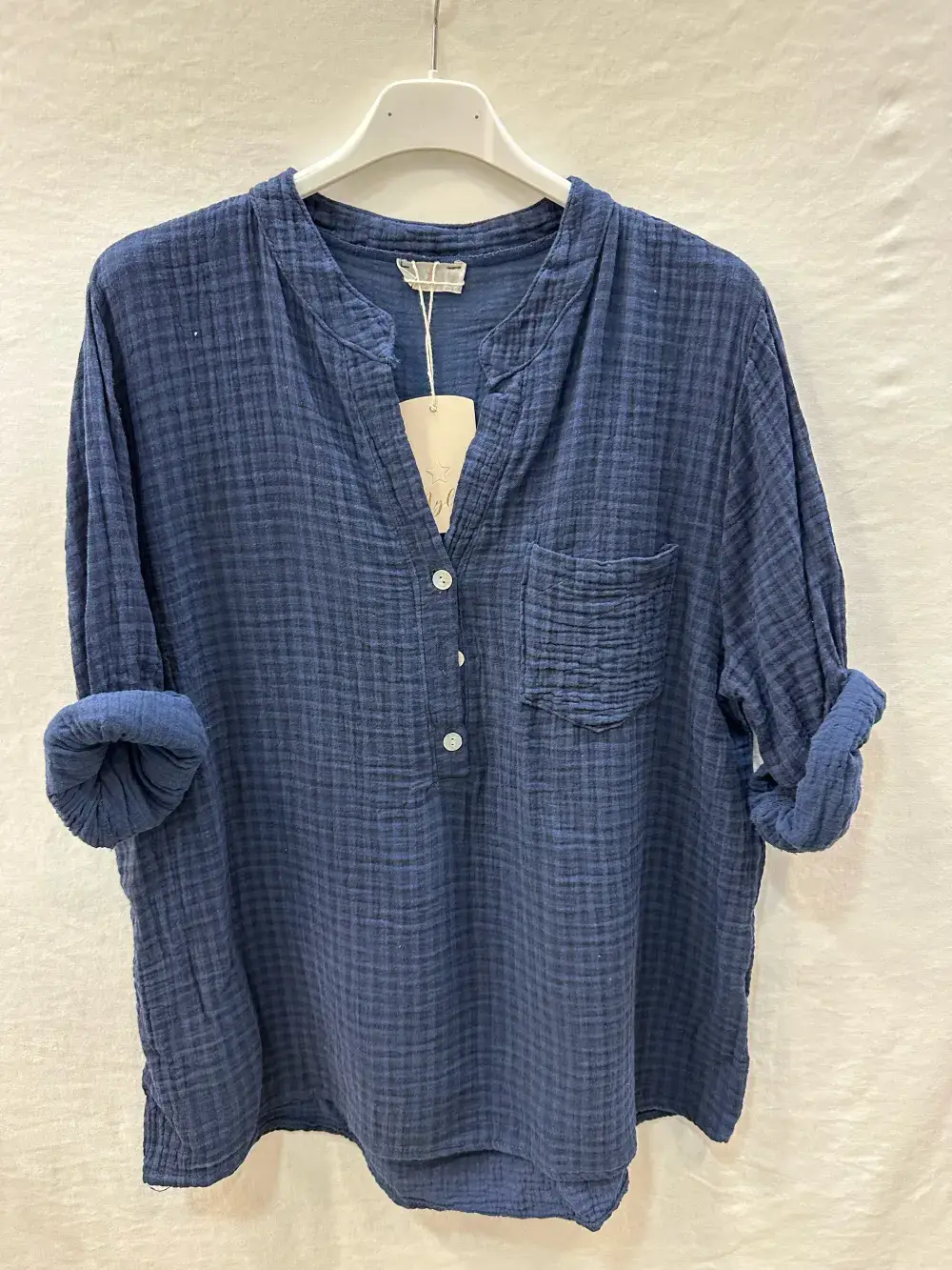 Mimi & Gogo – Großhandel Bluse – Damen – Vichy-Baumwoll-Gauze-Bluse mit tunesischem Kragen von Mimi & Gogo8