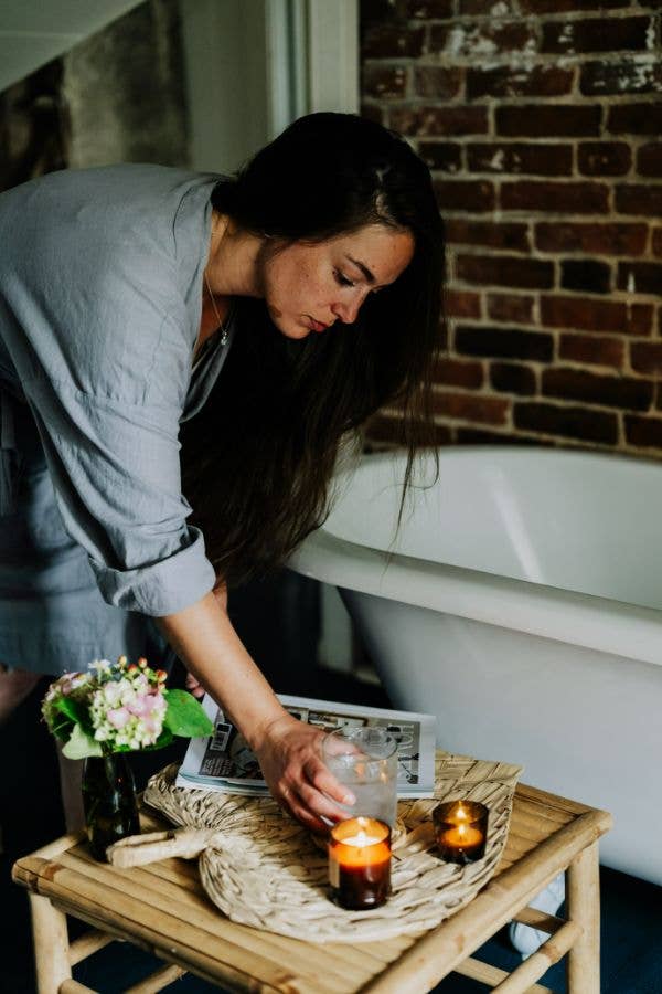 Old Green – wholesale Jar/filled candle – Small Solace Candle - Fire Glass1