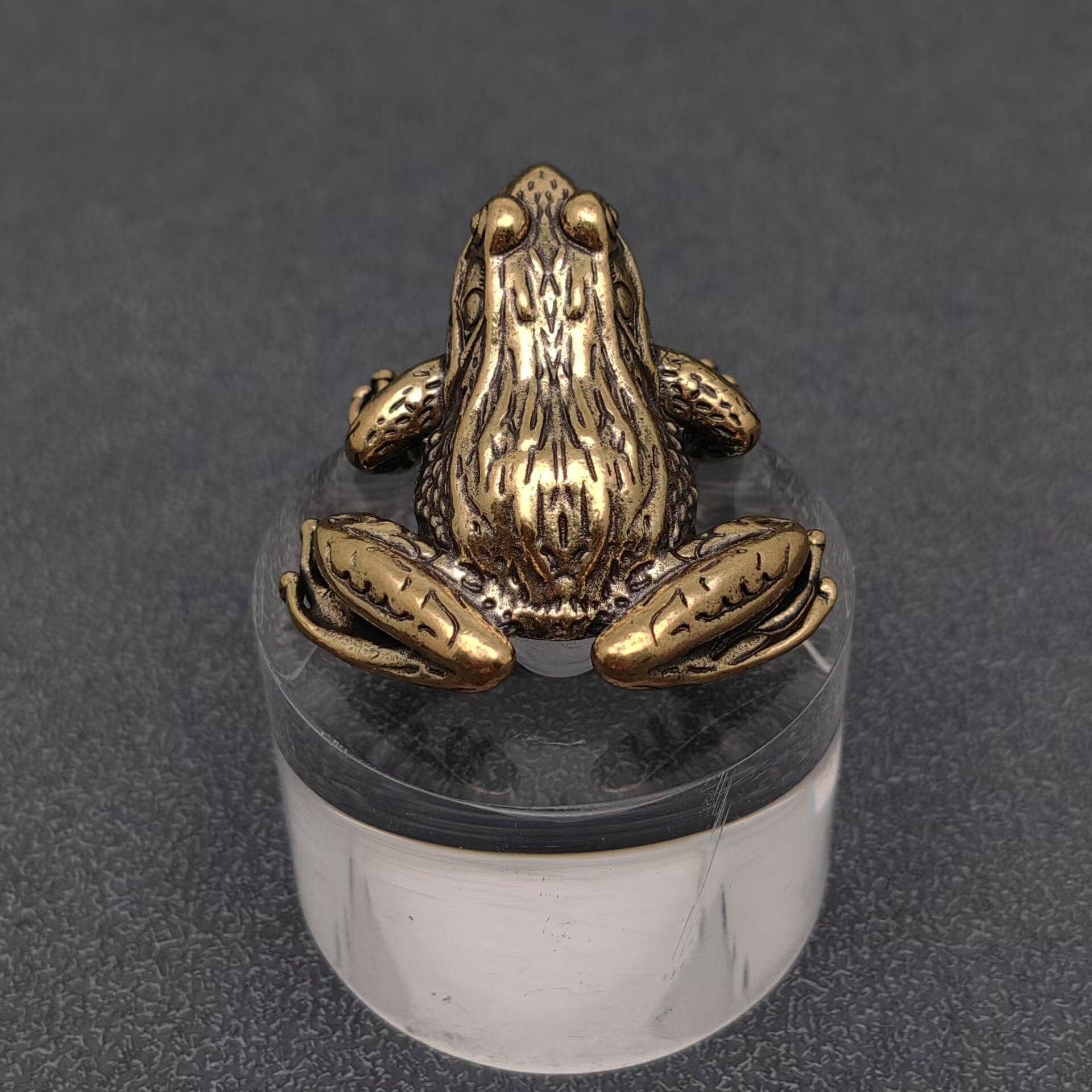 Mio Queena - Wholesale Decorative Tabletop Object - Vintage Brass Frog Desktop Ornaments Decorations2