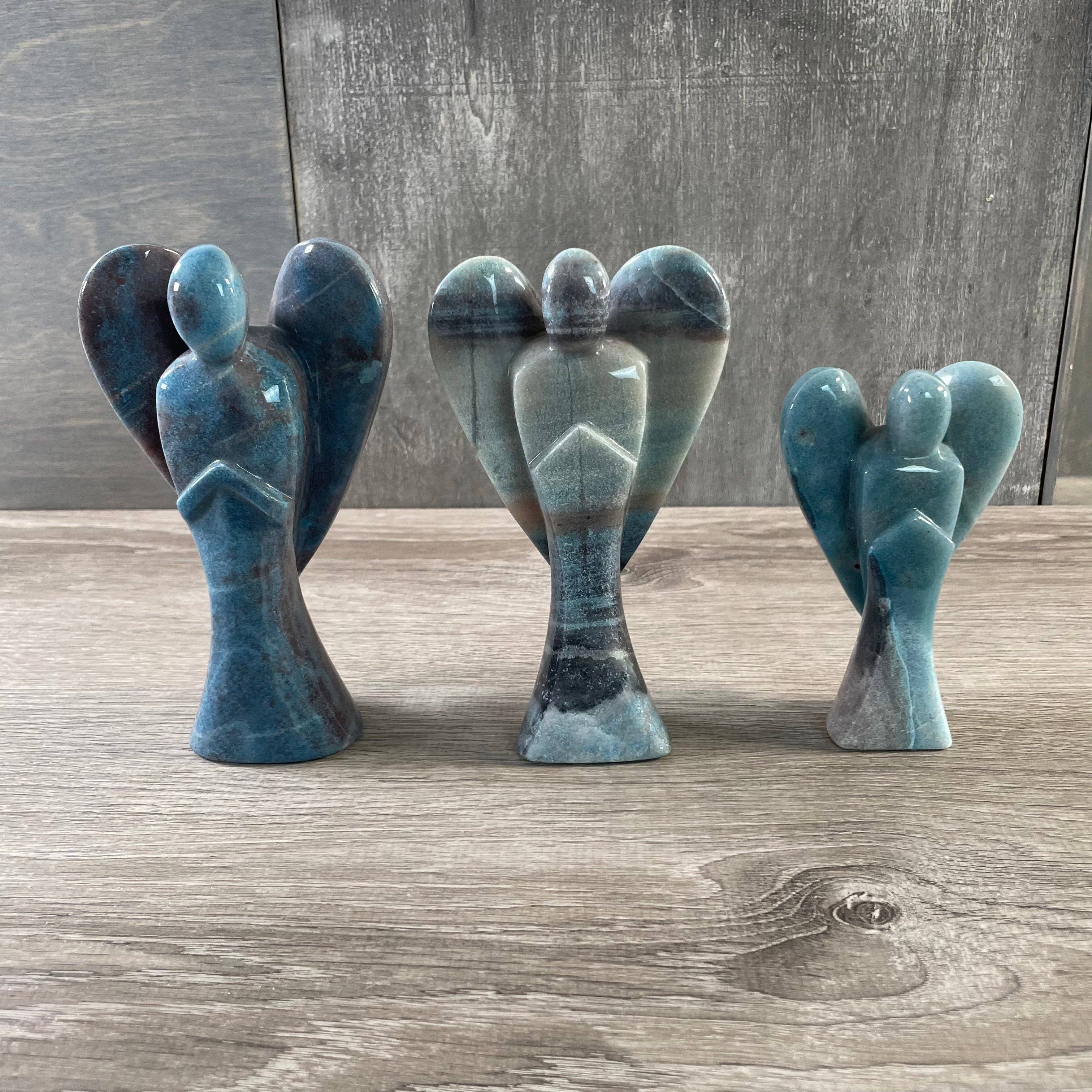 Keystone Crystals - Vente Pierre et cristal de spiritualité - Lot de 3 grandes figurines d'anges en pierres précieuses sculptées16
