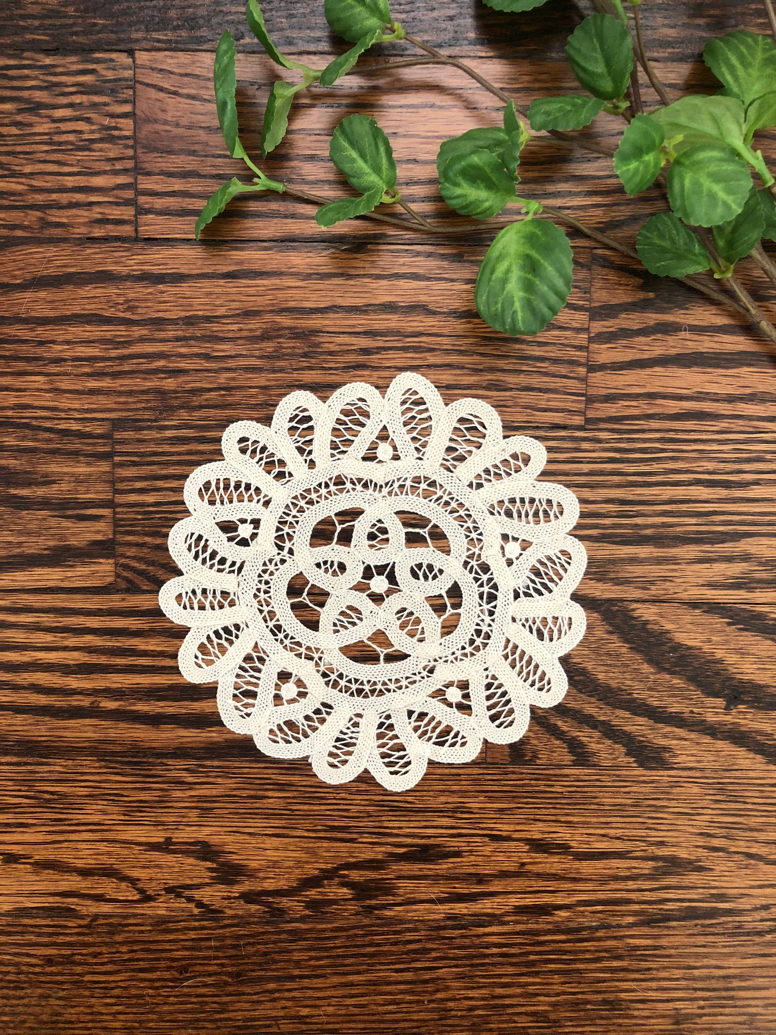 Peking Handicraft - Wholesale Doily - Annie's Treasures Doilies Round Shape8