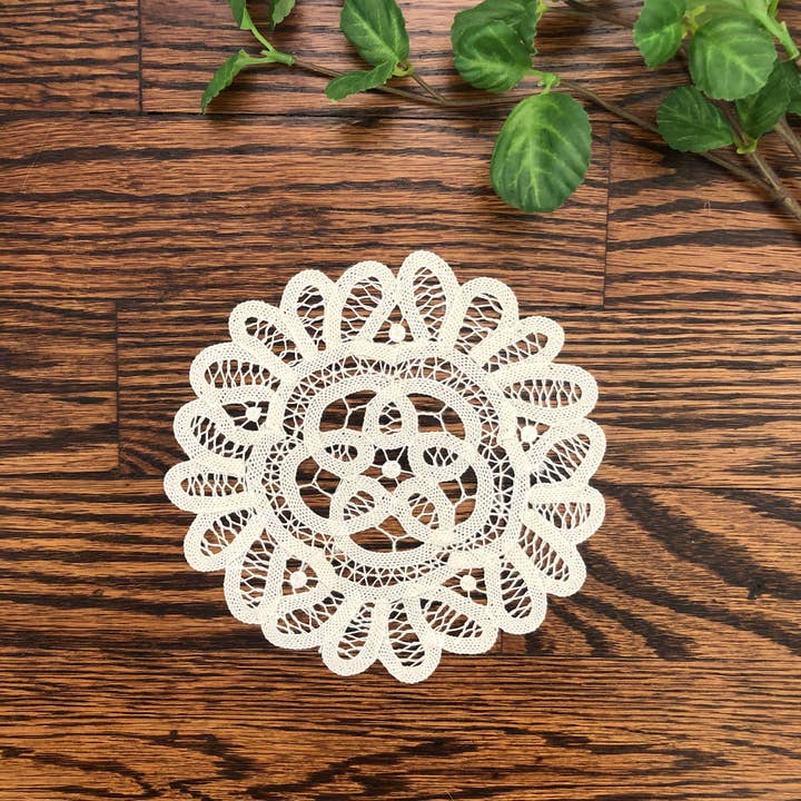 Peking Handicraft - Wholesale Doily - Annie's Treasures Doilies Round Shape8