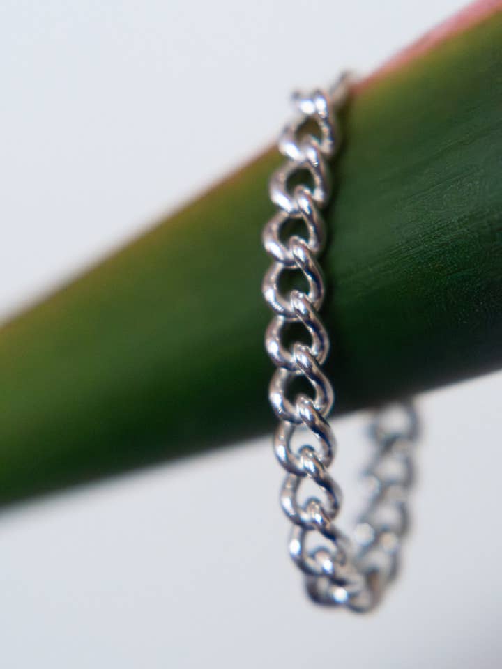 Bague Chaîne Épaisse en Argent 925 pour la vente par Emilie Pesch