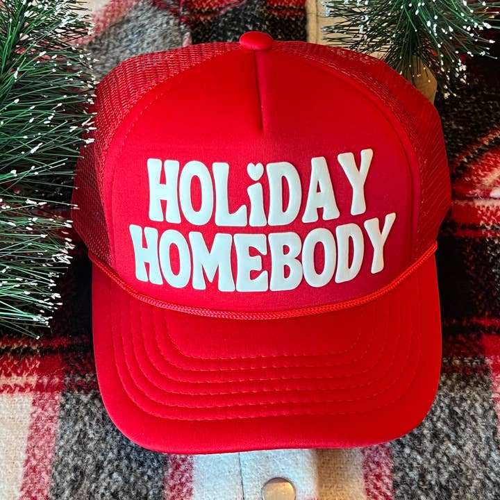 Gorra Holiday Homebody Trucker y otras tendencias de Resultados para gorros navideños al por mayor. Devoluciones gratuitas y condiciones de pago a 60 días en Faire en Faire.