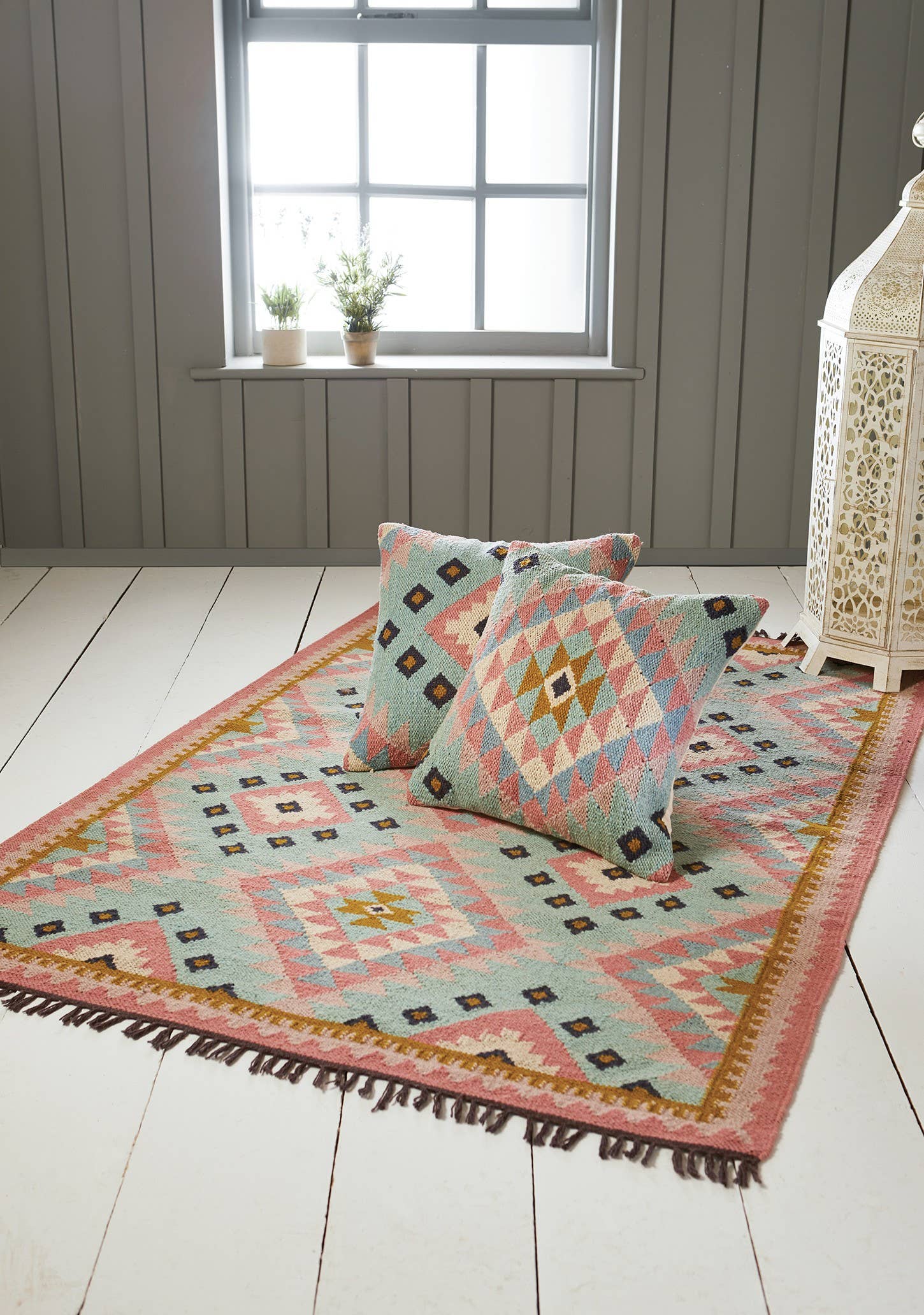 Namaste – wholesale Area rug – Jovita Hand Loomed Pink/Grey Wool Kilim Rug 90 X 150Cm1