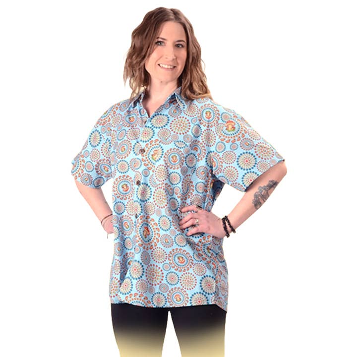 Camisa de manga corta con botones y estampado de hongos en algodón para venta al por mayor de Gypsy Rose