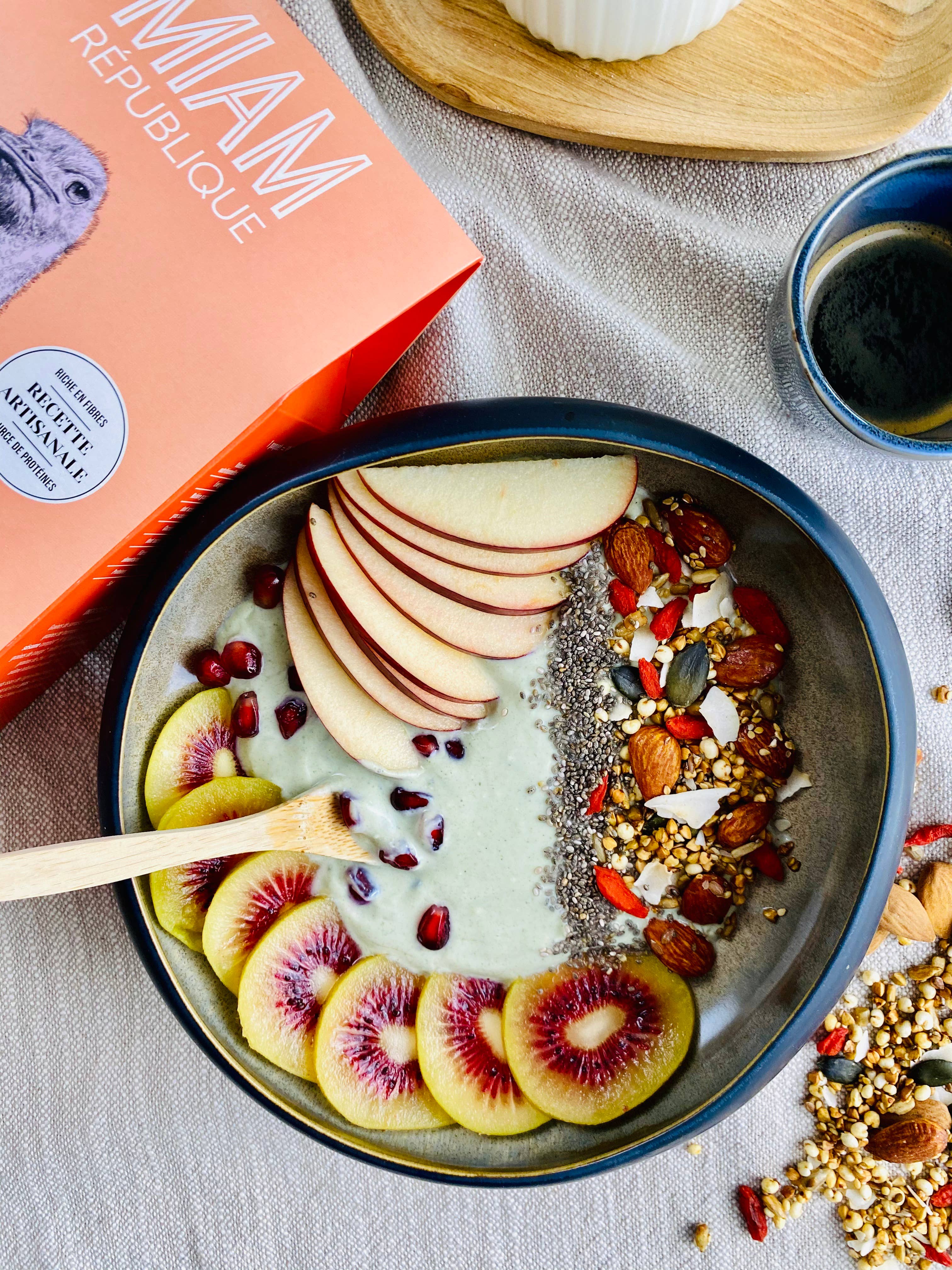 MIAM REPUBLIQUE – Engroshandel Granola – Økologisk granola med mandler og gojibær – 350 g2