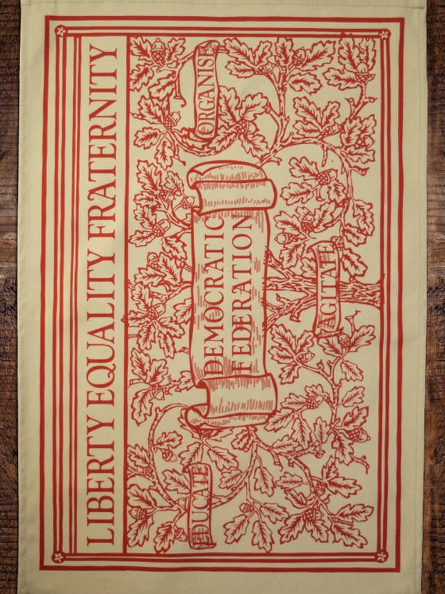 Torchon de fraternité Liberty Egalité pour la vente par Radical Tea Towel North America