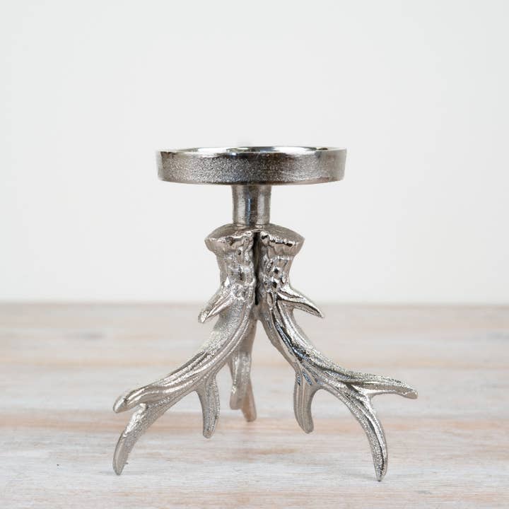 Pilier de bougie en aluminium, 15 cm pour la vente par Gainsborough Giftware x Portland Living