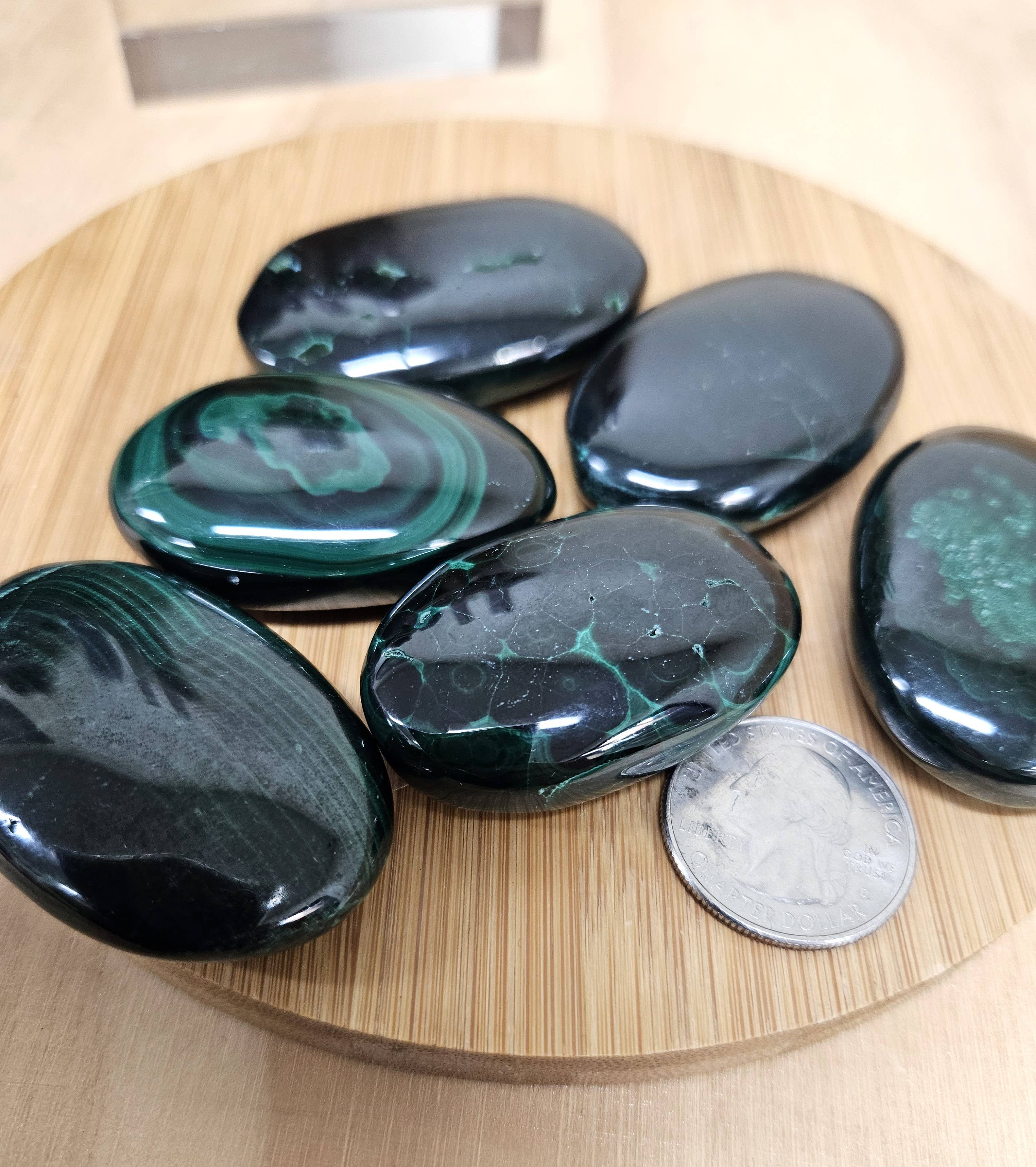 Crystal Deal· Wholesale - Vendita all'ingrosso Pietra/cristallo spirituale - Pietra Palmare di Malachite - 12