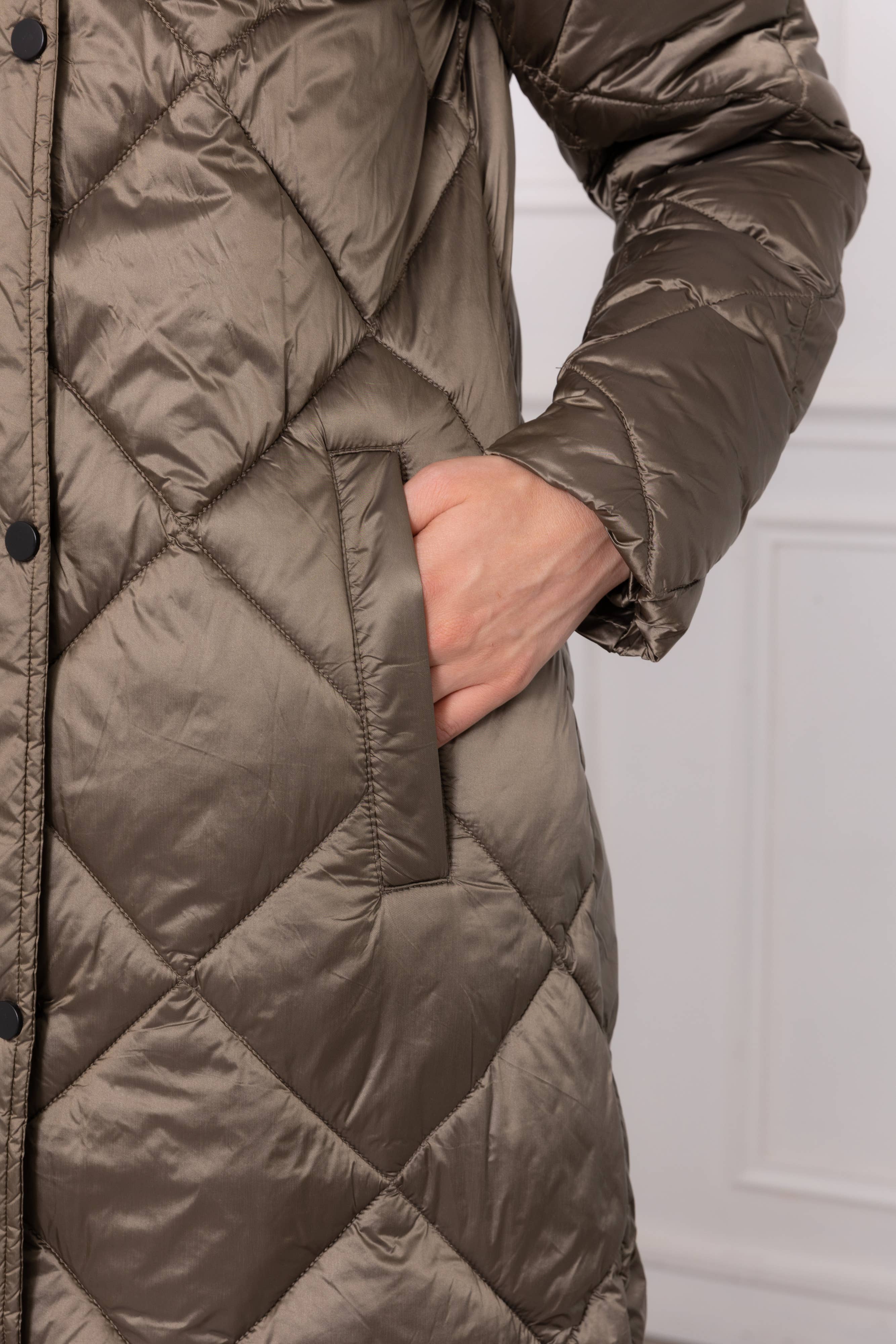 Freda - Wholesale Puffer Jacket - Women's - 22D90 extra long jacket3