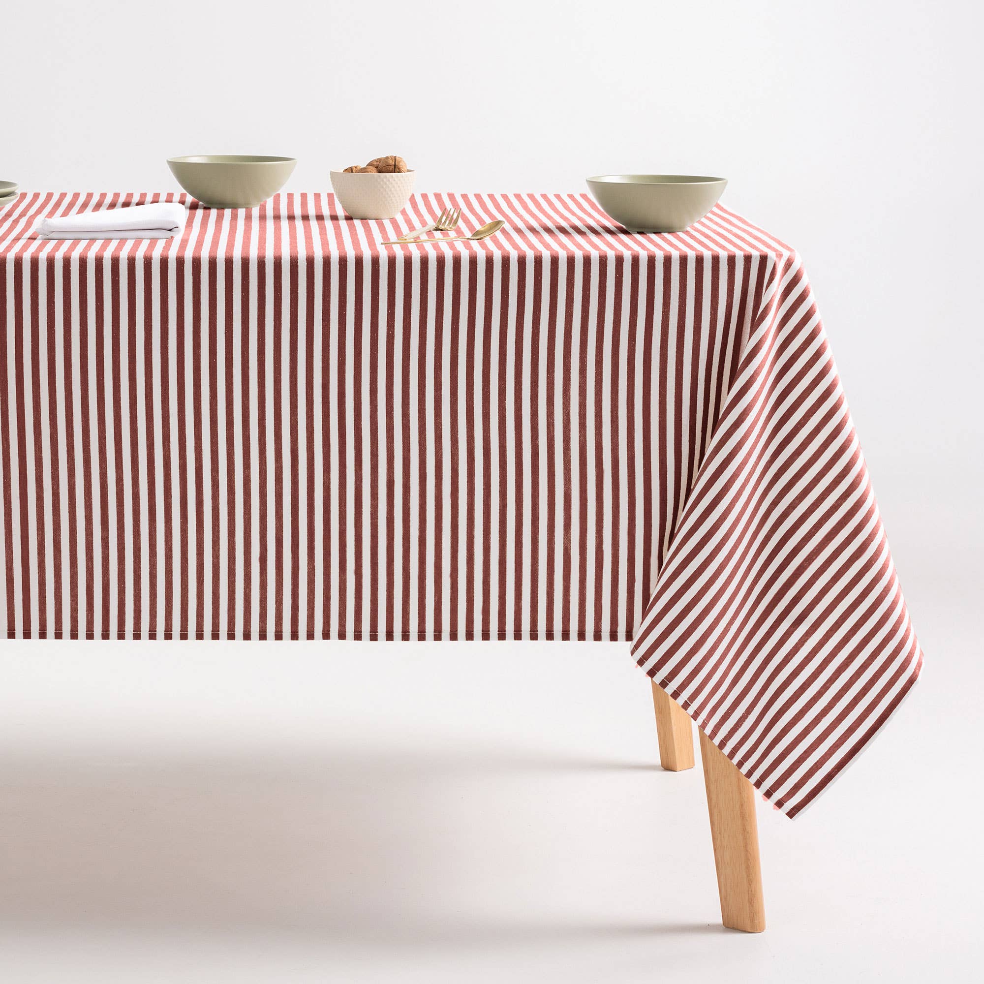 GAMUSI - Vente Nappes - Nappe anti-taches coton toucher tissu rayures ARENZA33