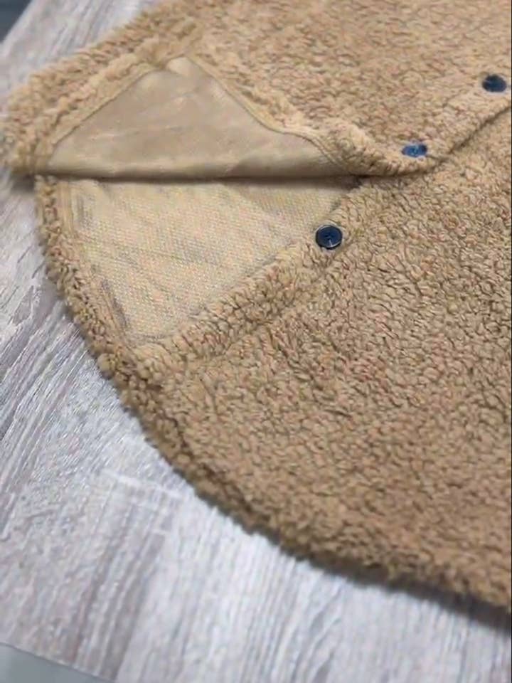 UNISHE - Wholesale Jacket - Women's - Plain Button Up Sherpa Jacket GSS097