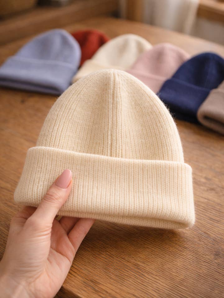 Kasjmier Gebreide Muts | Geribbelde Wintermuts, Cadeauverpakking | voor wholesale door Simply Supplied Co