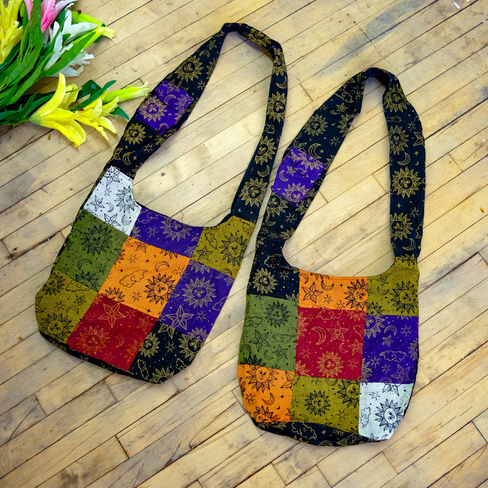 Karma Nepal Crafts - Vendita all'ingrosso Tracolla - Donna - Borsa a tracolla Celestial Patchwork in cotone