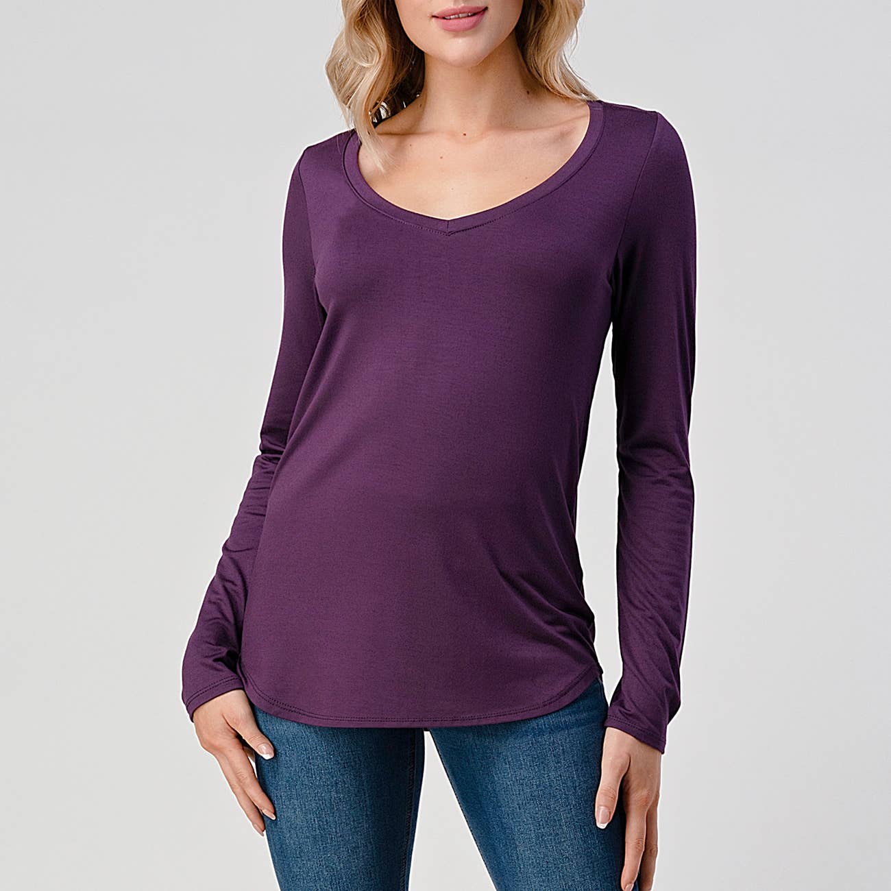 Heimious - Wholesale T-Shirt - Women's - Modal Long Sleeve V-neck Relaxed Fit T-shirt, T24918