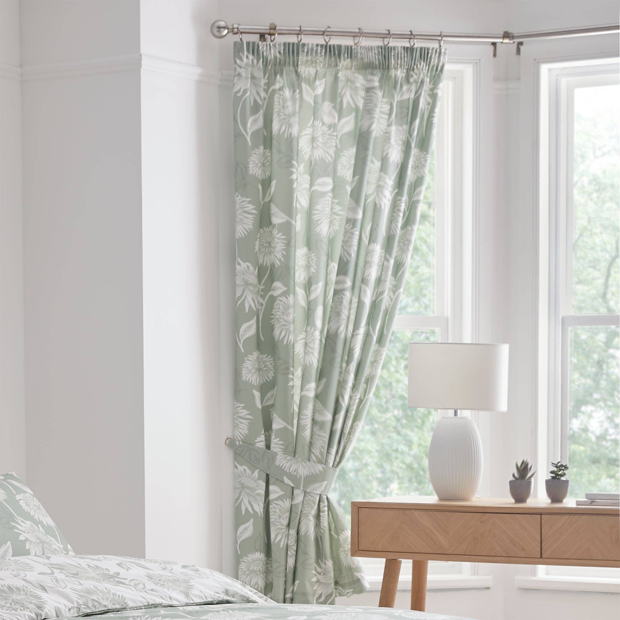 UW Home – wholesale Curtain – Chrysanthemum Pencil Pleat Curtains by D & D in Green0