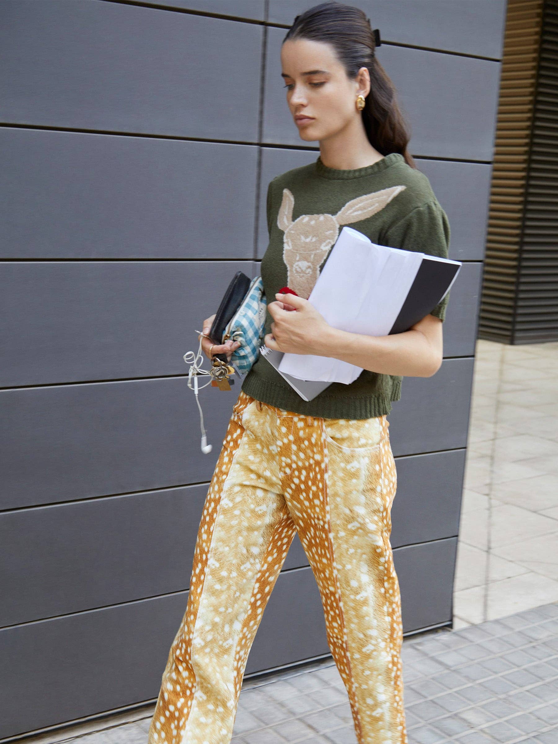 CARMEN SAYS - Wholesale Knit Sweater - Women's - Deer Print Knit Puff Sleeve Sweater1