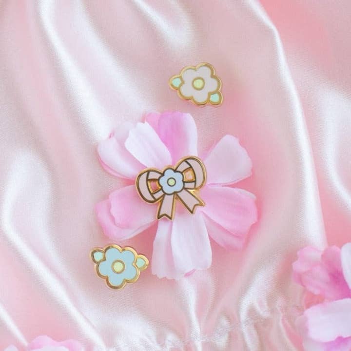 Mini Blossom Pin Set of 2 for wholesale by LoveAprilMoon