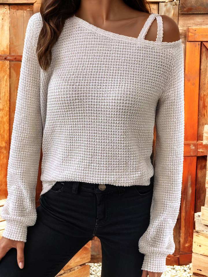 Haut à manches longues asymétrique en maille texturée pour la vente par fashionworks