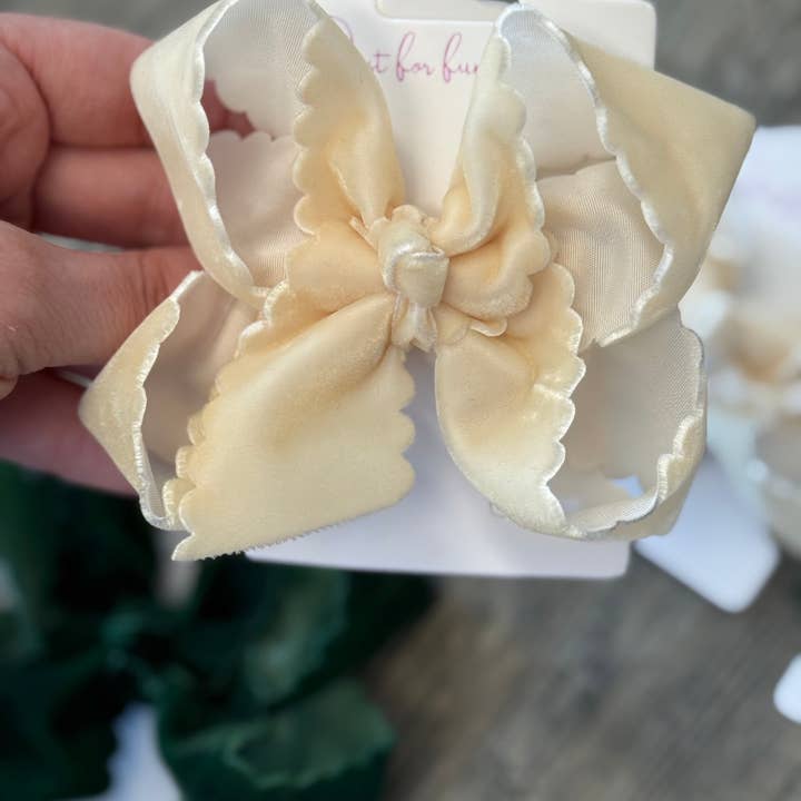 Just For Fun Threads - Wholesale Hair Bow - Kids - Velvet Scallop Holiday Bows7