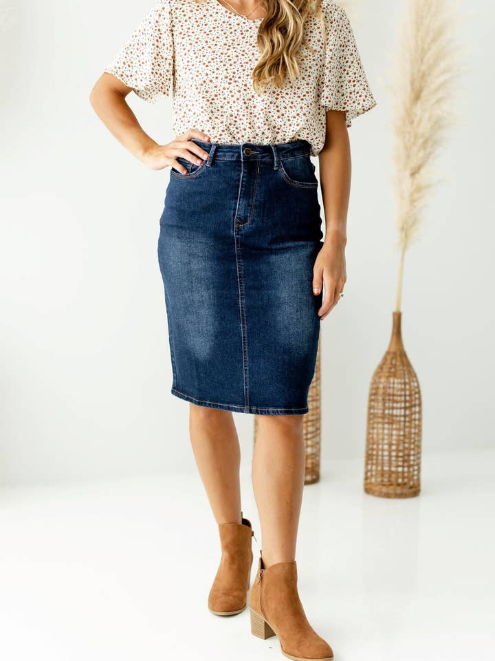 The Main Street Exchange - Wholesale Skirt - Women's - 'Wren' Classic Denim Skirt
