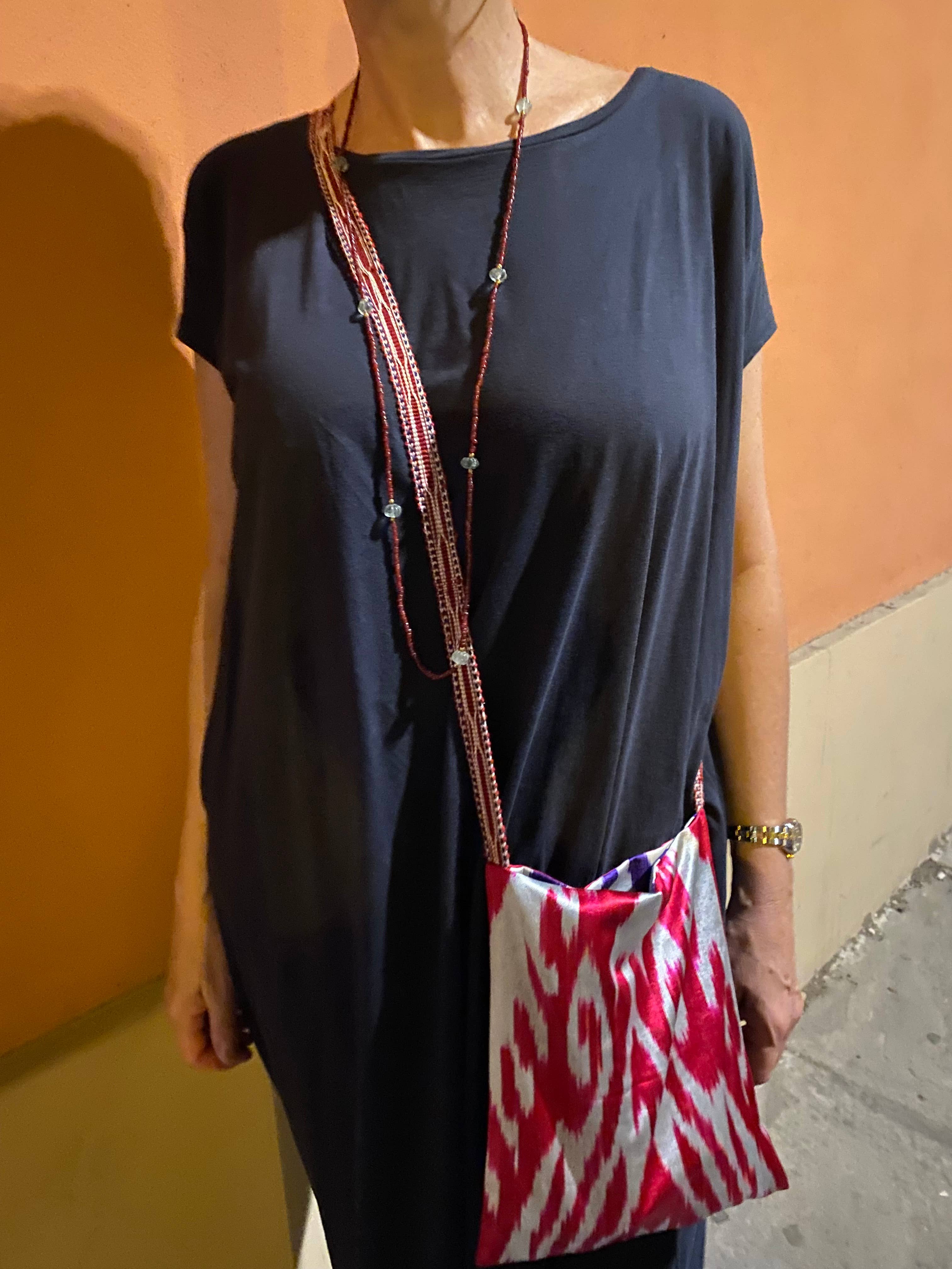 verschiedene Farben Mini-Shopper aus Samt, Handtaschen für den Großhandel auf Faire18