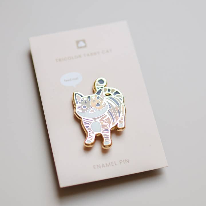 Thousand Skies - Wholesale Lapel Pin/Button - Enamel Pin - Tricolor Tabby Cat