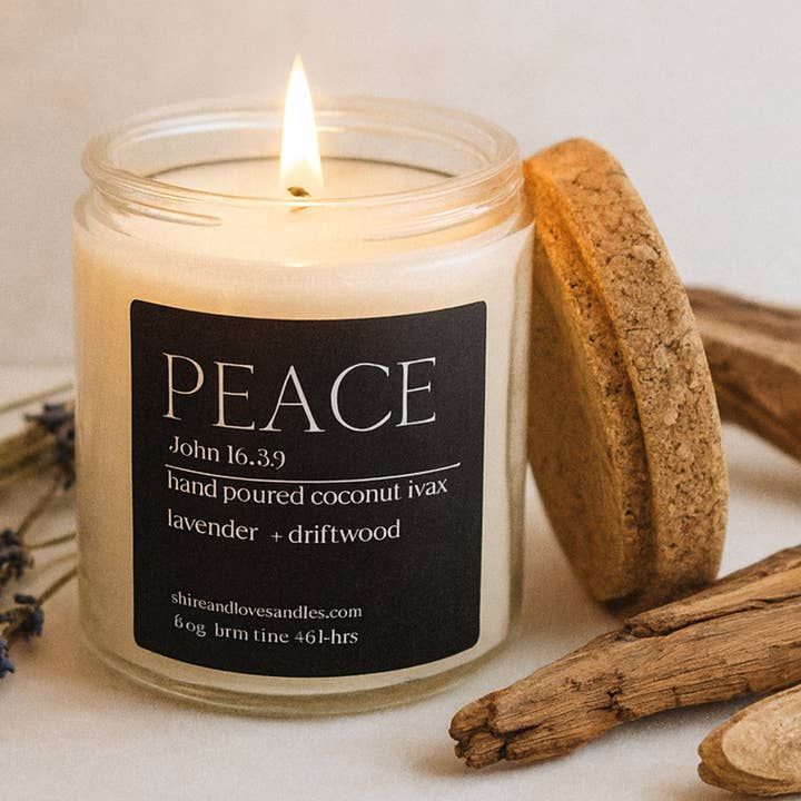 Lavendel + Drivved Fredsljus – Handgjutet Kokosvax för wholesale av Shine & Love Candles