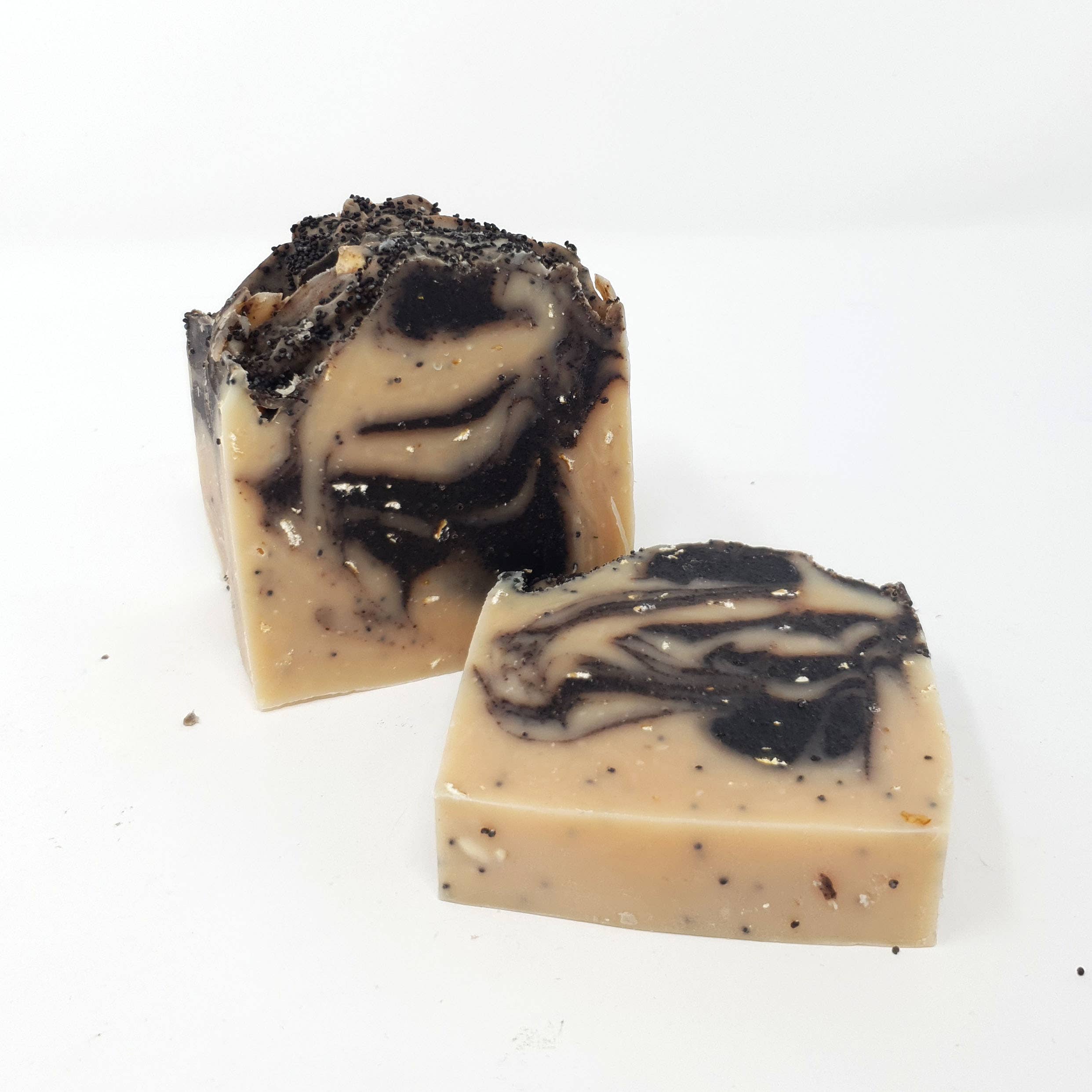 Hollow Oak Stores – wholesale Bar Soap – Honey & Beeswax Soap - Gardeners (Lavender & Lemongrass)2