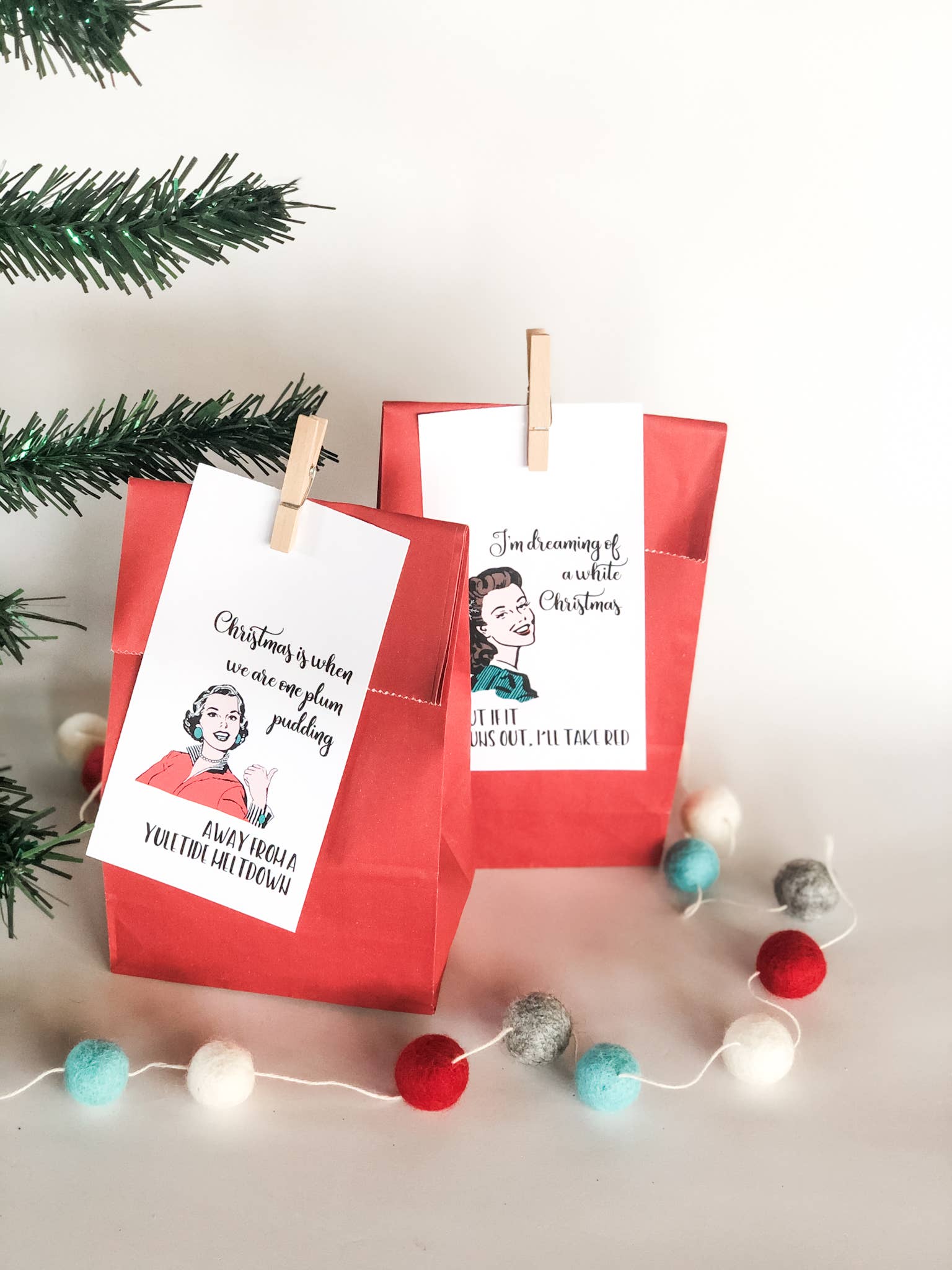 The Mad Padder - Wholesale Gift Bag Set/Pack - Witty Women Holiday Gift Bag Set - Retro Housewife Christmas0