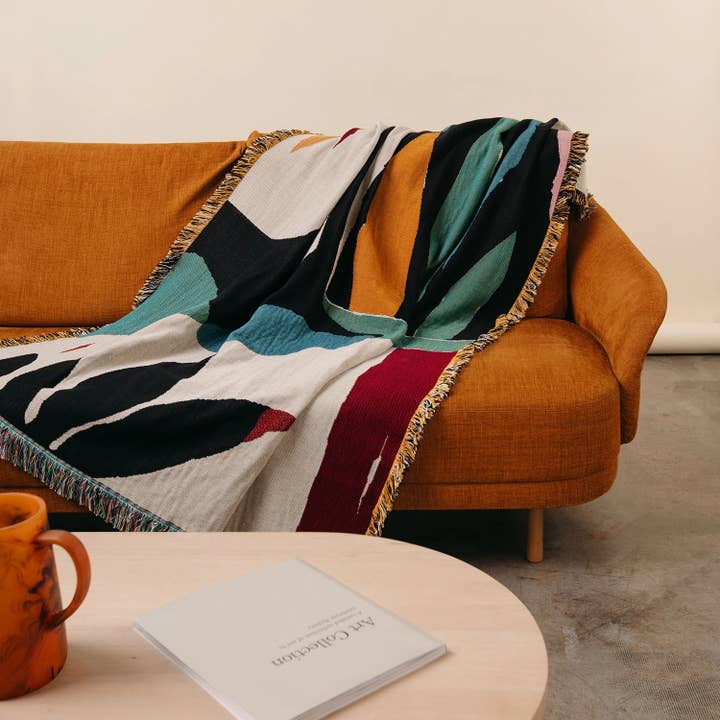 Slowdown Studio - Wholesale Throw Blanket - Guarena Throw3