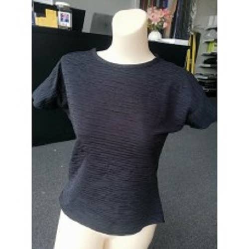 WholesaleSmartbuyCom - Wholesale Top & Skirt Set - Women's - Mix Lot of Ladies T-Shirt and Tops6