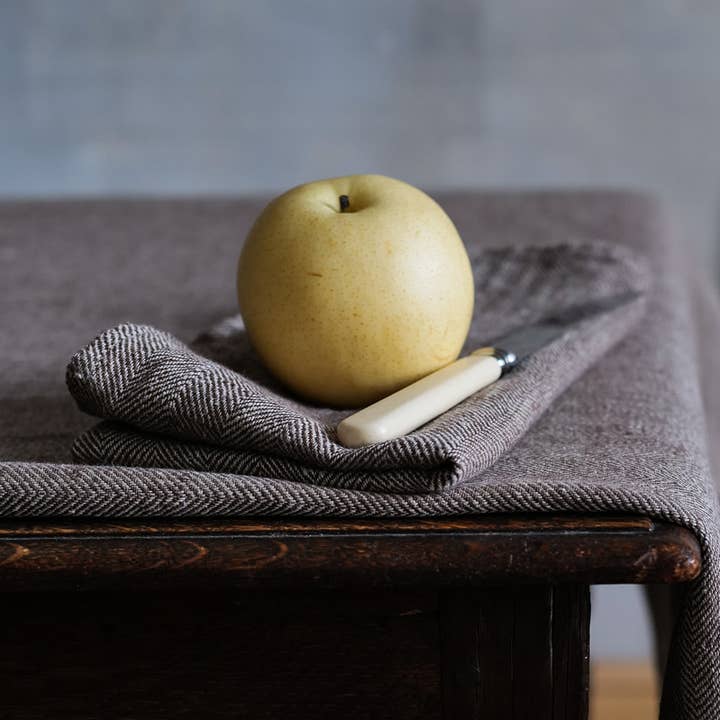 LinenMe - Wholesale Dinner & Cloth Napkin - Linen Napkin Choco Chevron0