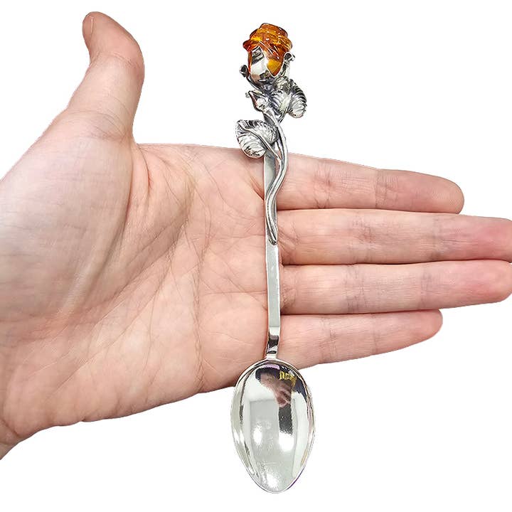 Cucchiaio in argento rosa ambrato color cognac intagliato per la vendita all'ingrosso da parte di Amberman