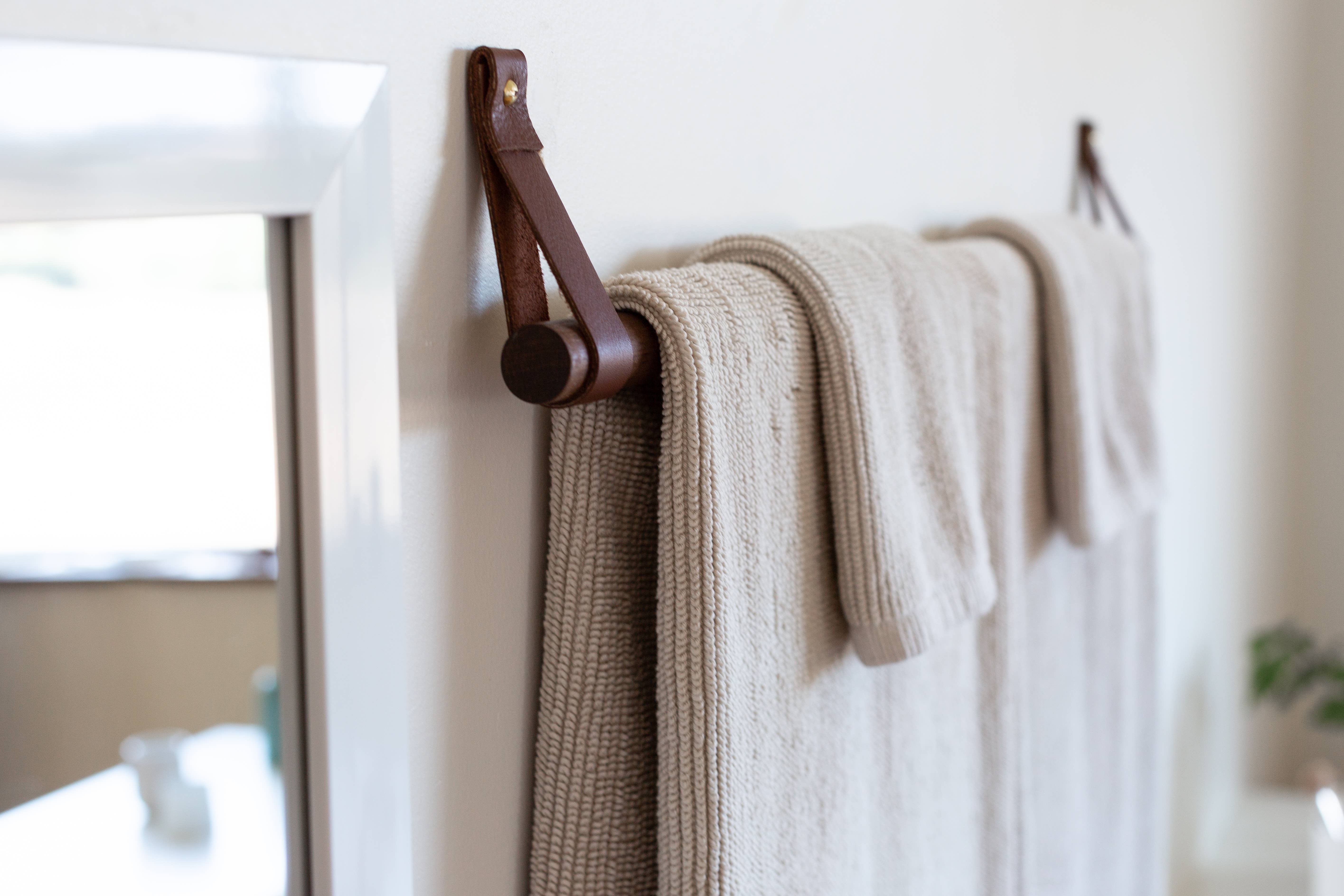 Keyaiira - Wholesale Towel Holder/Hanger - Bathroom Fixture Bundle - Black Ring - [Flat End Style]6