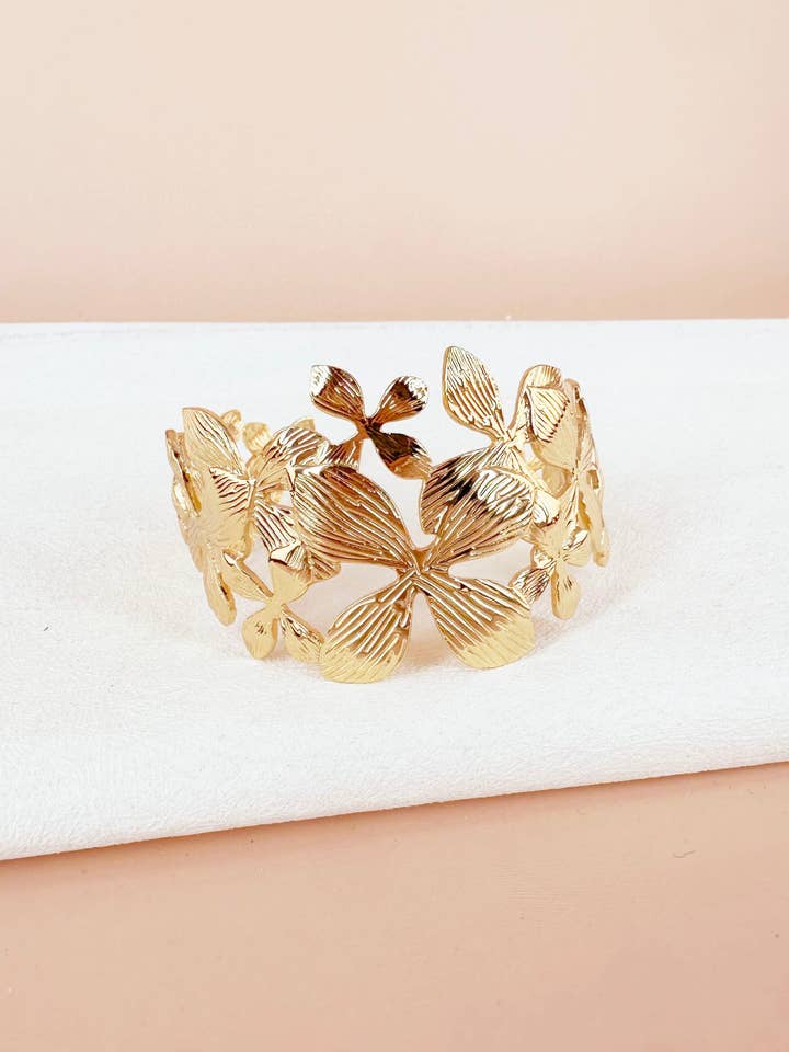 Manchetarmband bloemen van roestvrij staal voor wholesale door D Bijoux