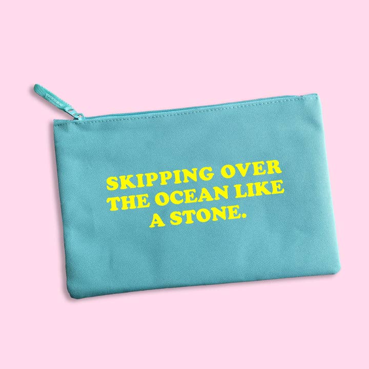 Springer over havet som en sten for engroshandel hos Fighty Pants.